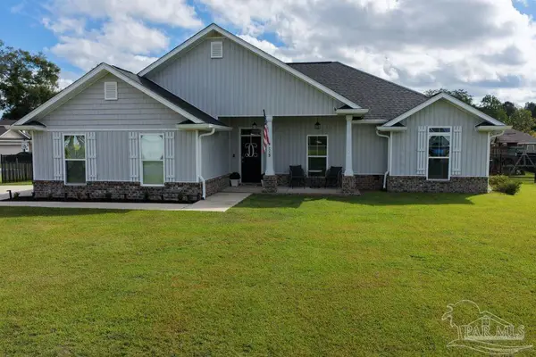 115 Saint Stephens Ct, Atmore, AL 36502
