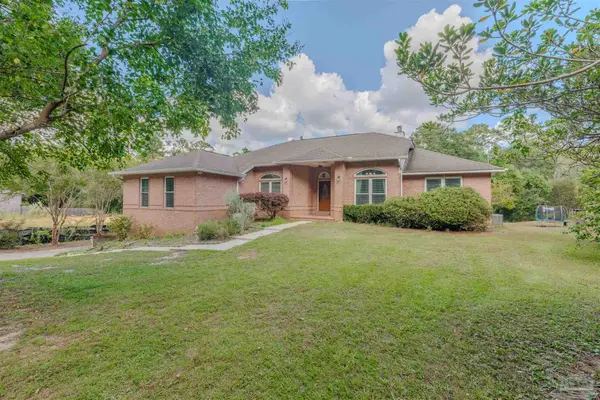 5212 Crystal Creek Dr, Pace, FL 32571