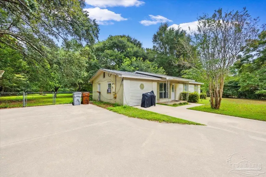 5180 Parkway Dr, Milton, FL 32570 - #3