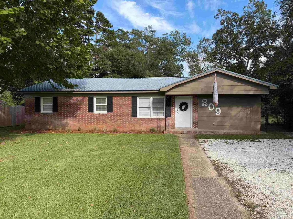 209 Greer Ave, Atmore, AL 36502 - #1