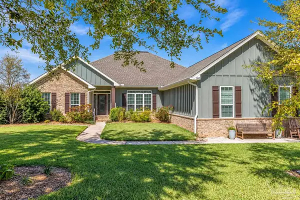 8685 Salt Grass Dr, Pensacola, FL 32526