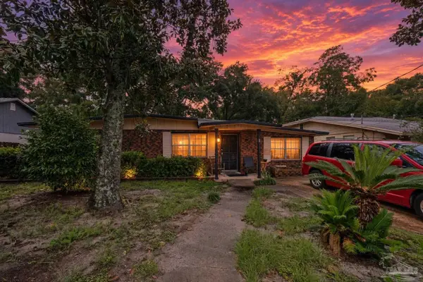 68 NE Carson Dr, Ft Walton Beach, FL 32548