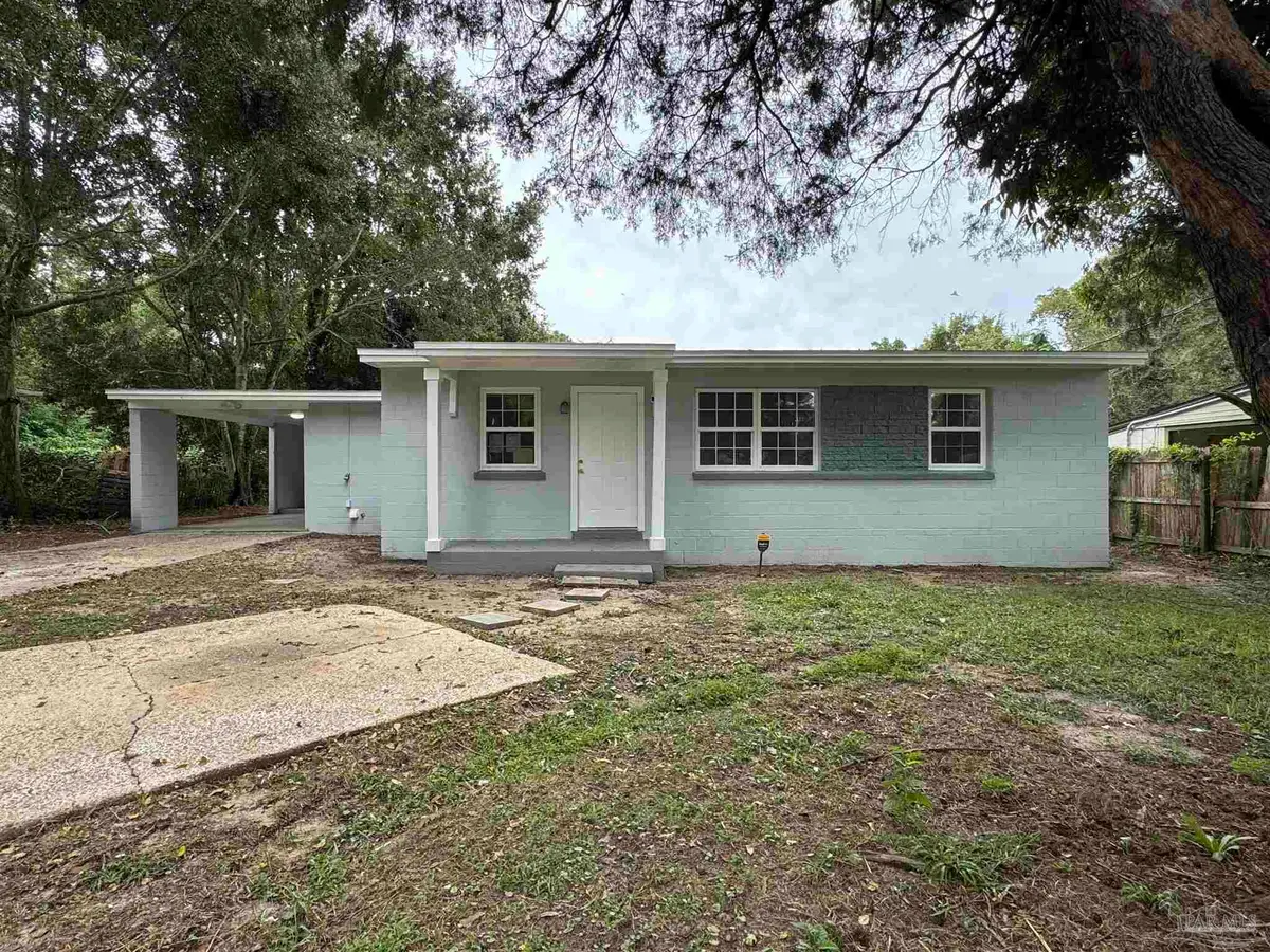 82 S Garfield Dr, Pensacola, FL 32506 - #1
