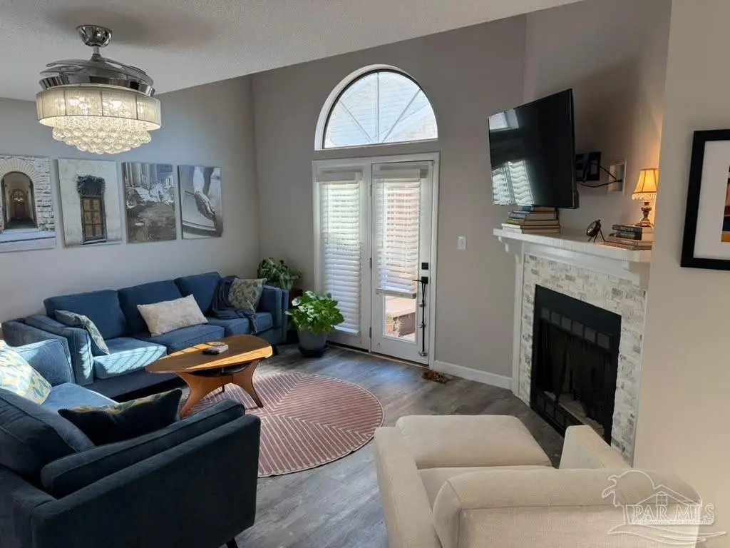 5051 Grande Dr #J3, Pensacola, FL 32504 - #1