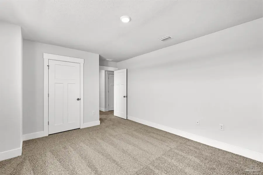 401 Fairpoint Dr, Gulf Breeze, FL 32561 - #2