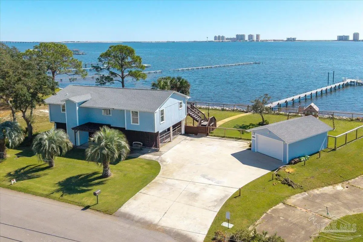 7991 Newport St, Navarre, FL 32566 - #1