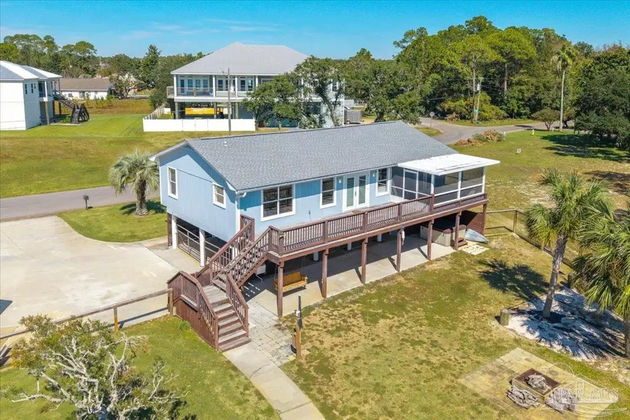7991 Newport St, Navarre, FL 32566 - #3
