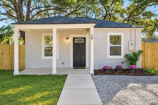 18 Lincoln Rd, Pensacola, FL 32507