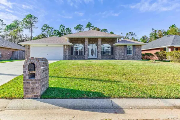 9763 Harlington St, Cantonment, FL 32533