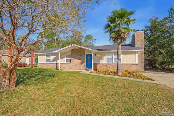 2716 Godwin Ln, Pensacola, FL 32526
