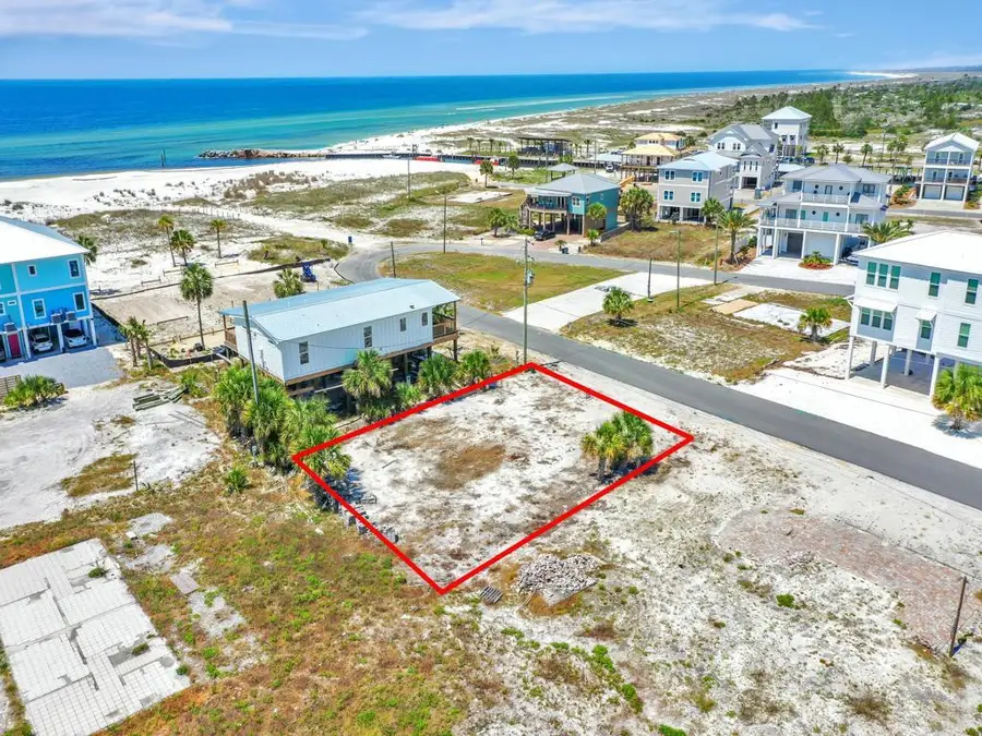 111 Circle Dr, Mexico Beach, FL 32456 - Image #2