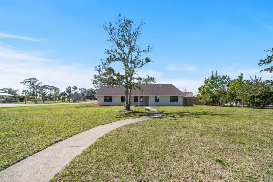 1506 Monument Ave, Port Saint Joe, FL 32456 - Image #2