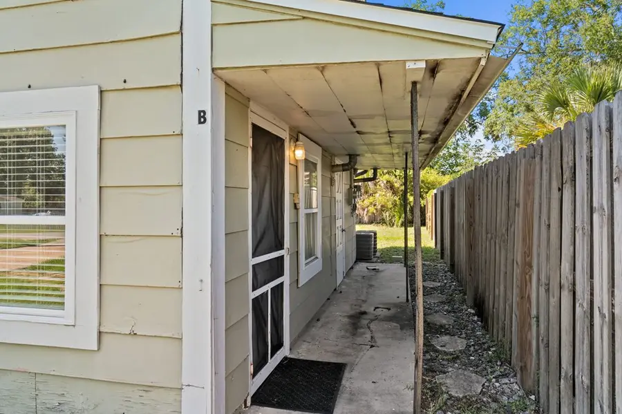 525 8th St, Port Saint Joe, FL 32456 - #3