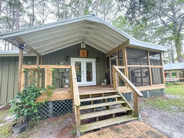 2455 Hwy 98 W, Carrabelle, FL 32322