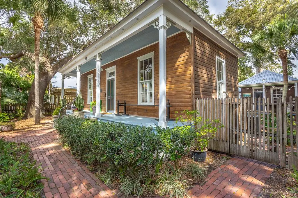 151 7th St, Apalachicola, FL 32320 - Image #1