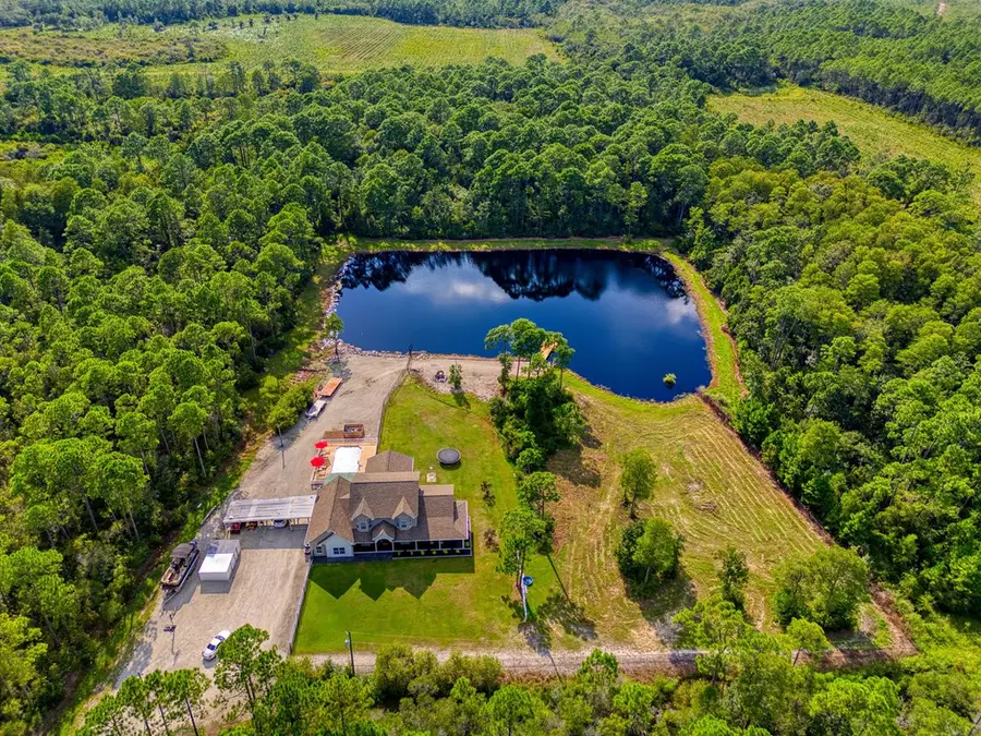 176 Jule St, Apalachicola, FL 32320 - Image #2