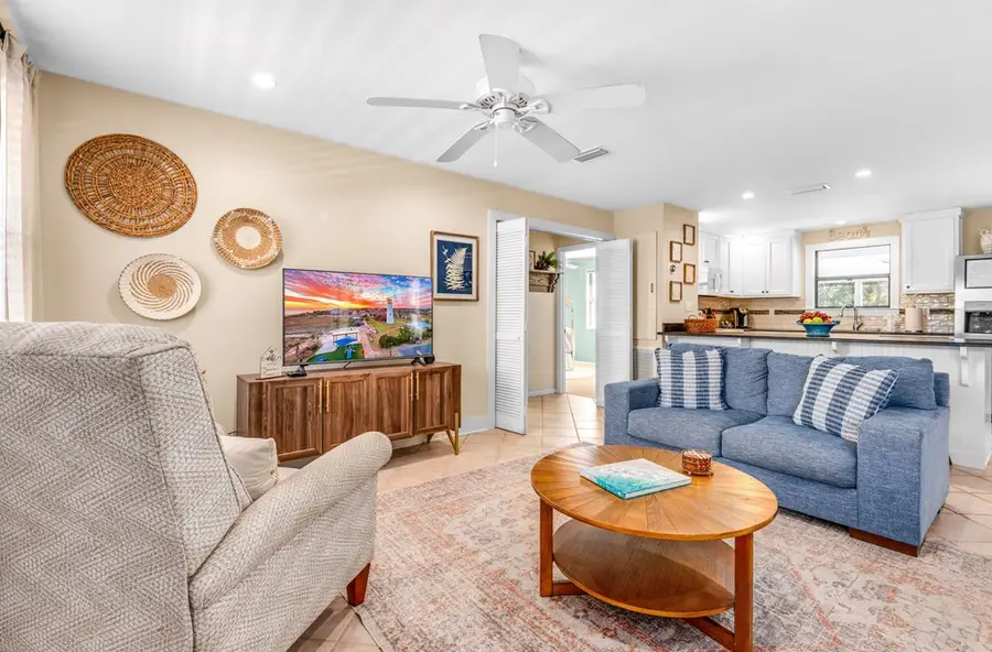 924 E Pine Ave, Saint George Island, FL 32328 - Image #2