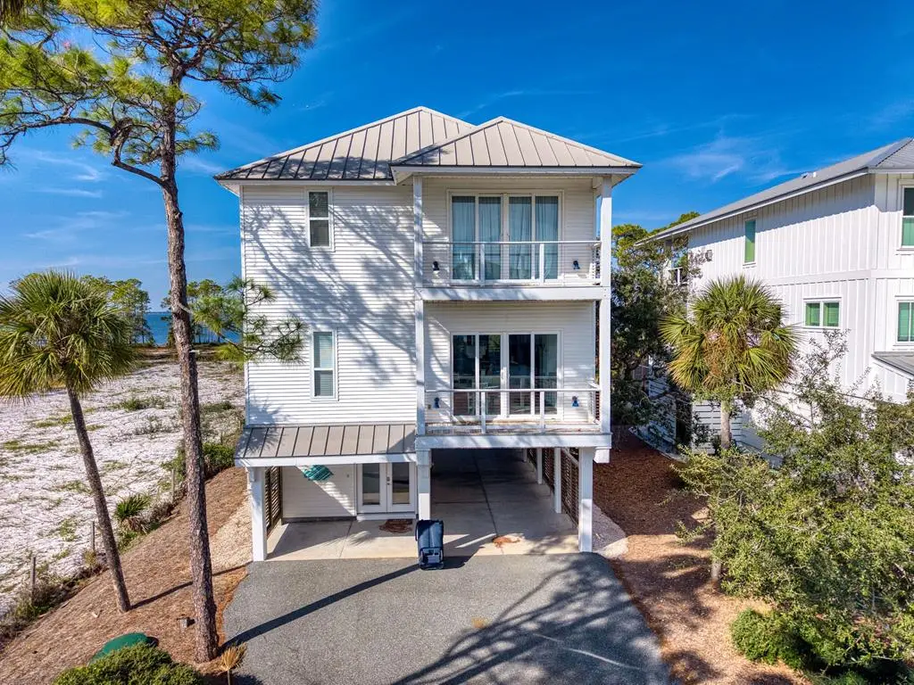 1629 Wayfarers Ct, Saint George Island, FL 32328 - Image #1