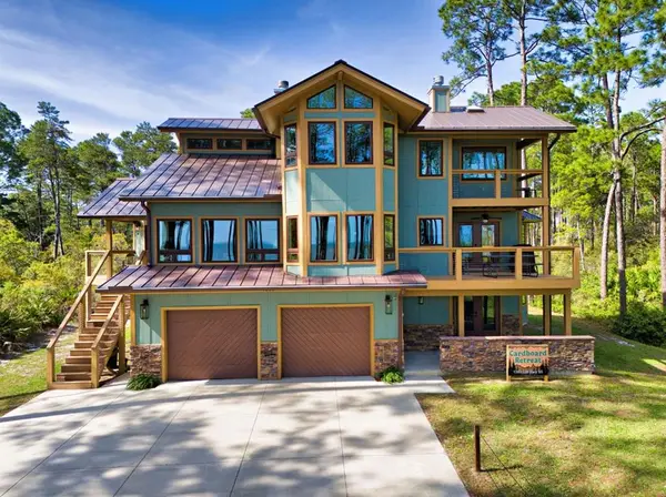 1363 Hwy 98 E, Eastpoint, FL 32328