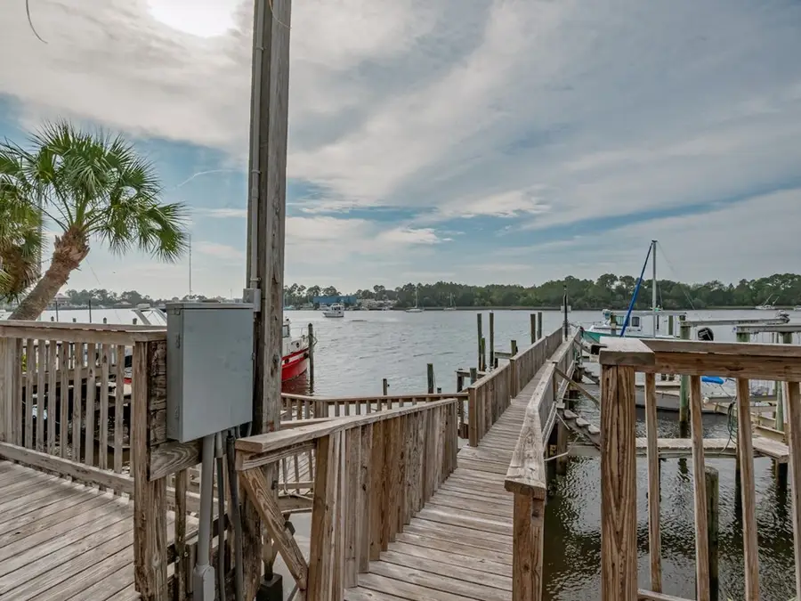 401 St James Ave #1, Carrabelle, FL 32323 - Image #2