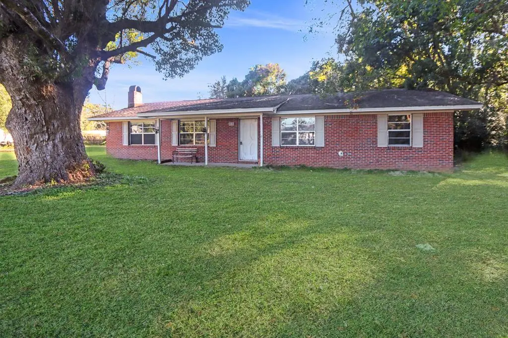 264 Bay Ave, Wewahitchka, FL 32465 - Image #1