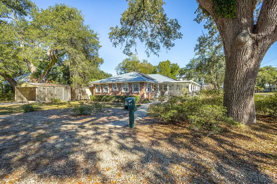 23 8th St, Apalachicola, FL 32320 - Image #2