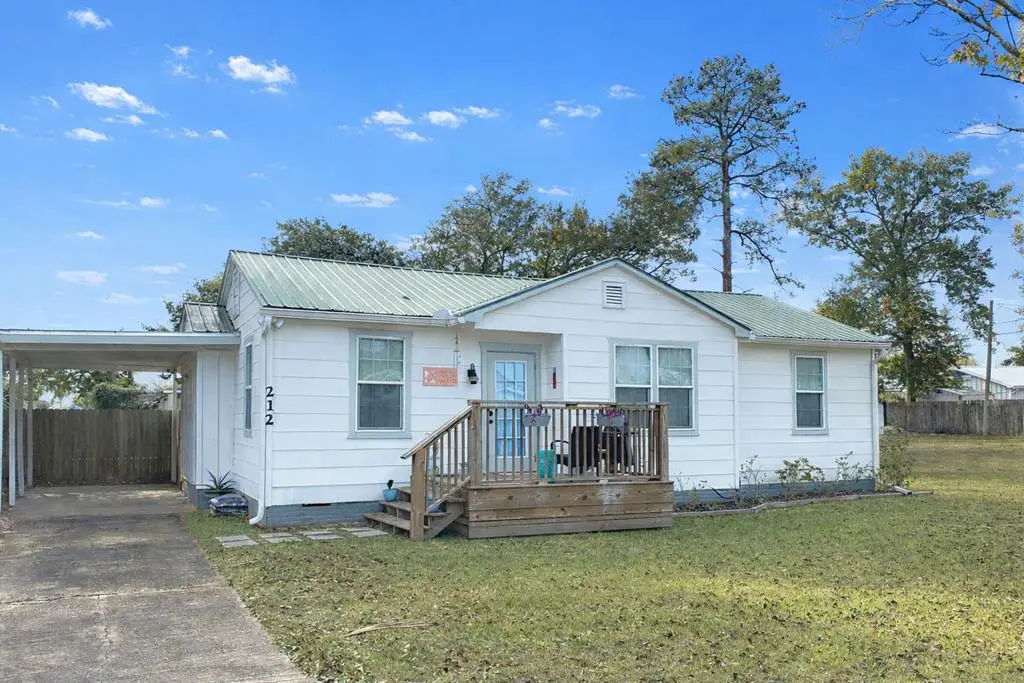 212 12th St, Port Saint Joe, FL 32456 - Image #1