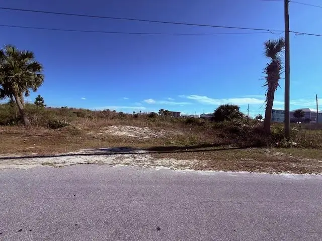 102 12th St, Mexico Beach, FL 32456 - #2