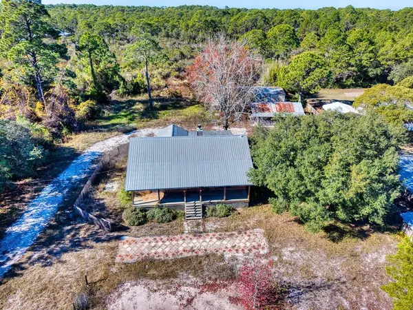 171 Wood Duck Dr, Eastpoint, FL 32328