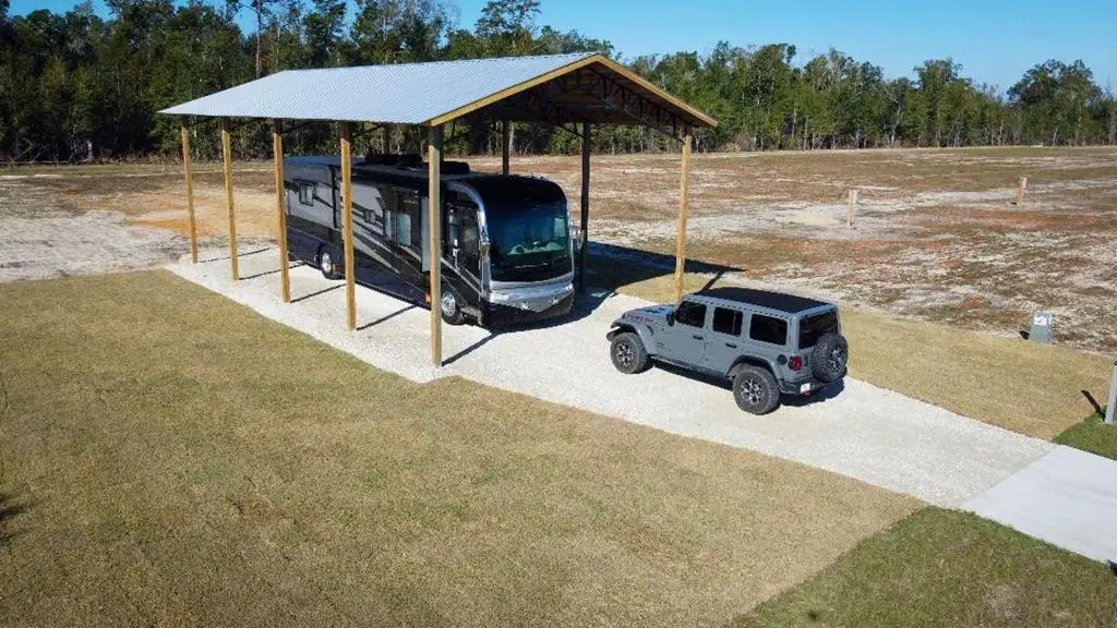 109 Kiera Ct, Wewahitchka, FL 32465 - Image #1