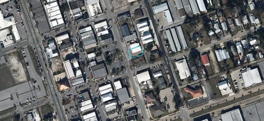 317 Williams Ave, Port Saint Joe, FL 32456 - Image #2