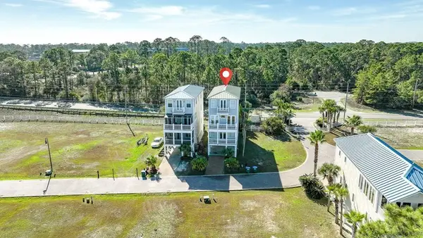 110 Anglers Harbor Ln, Carrabelle, FL 32322