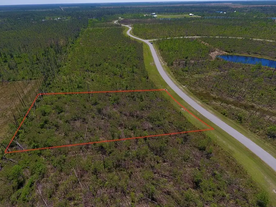 813 Wide Water Cir, Wewahitchka, FL 32465 - Image #3