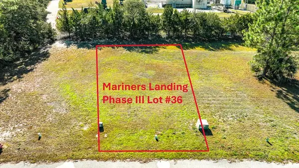 121 South Mariners Way, Carrabelle, FL 32322