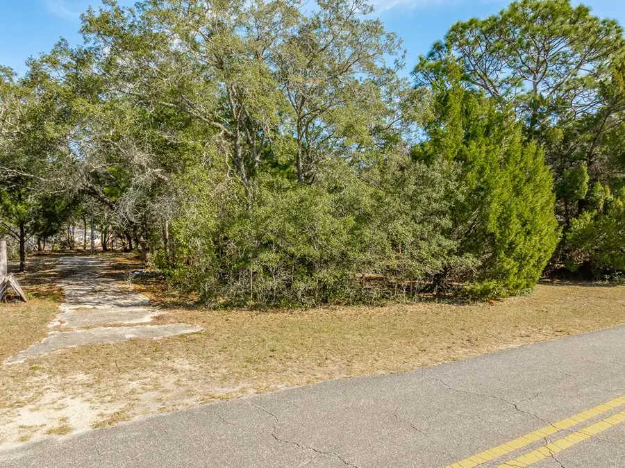 139 Connecticut St, Lanark Village, FL 32323 - Image #2