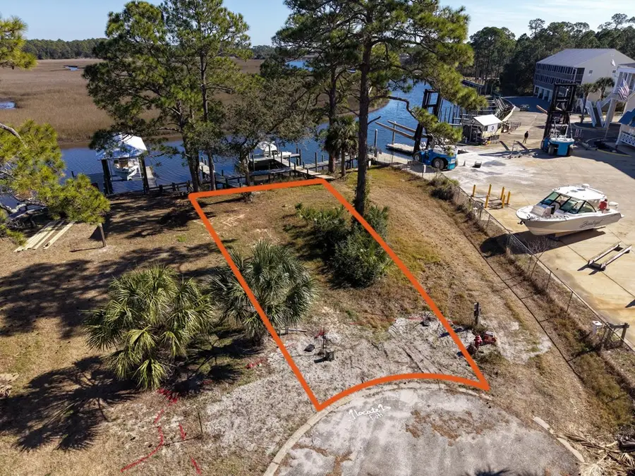 1563 Carraway Ct, Carrabelle, FL 32322 - #2