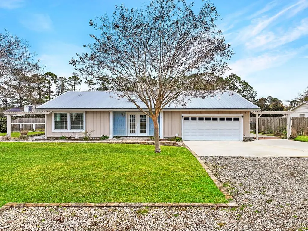 103 Mimosa Ave, Port Saint Joe, FL 32456 - Image #1