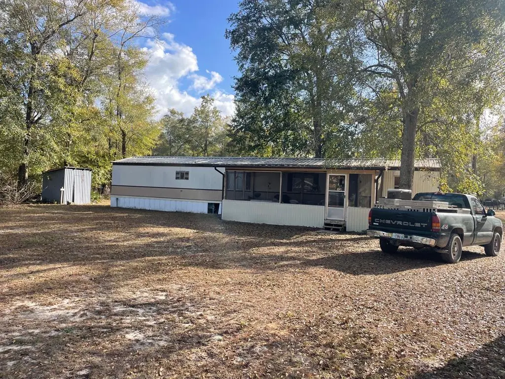 25280 SW Deer Ave, Bristol, FL 32321 - #1