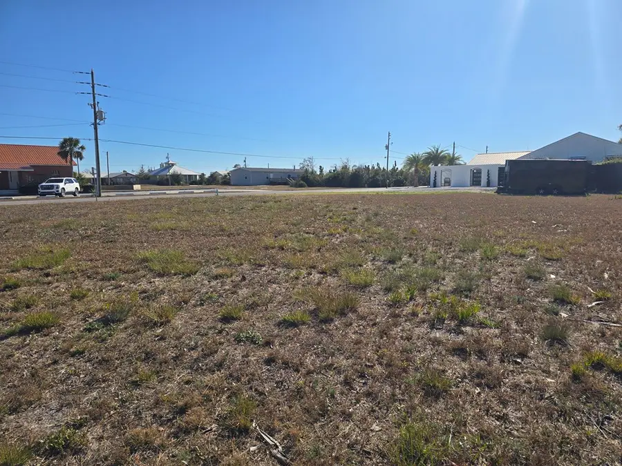 425 California Dr, Mexico Beach, FL 32456 - Image #3