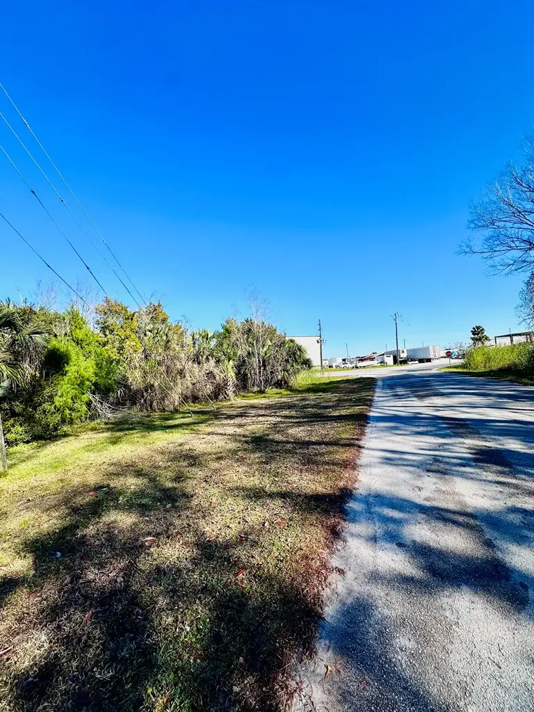 350 Market St, Apalachicola, FL 32320 - #3