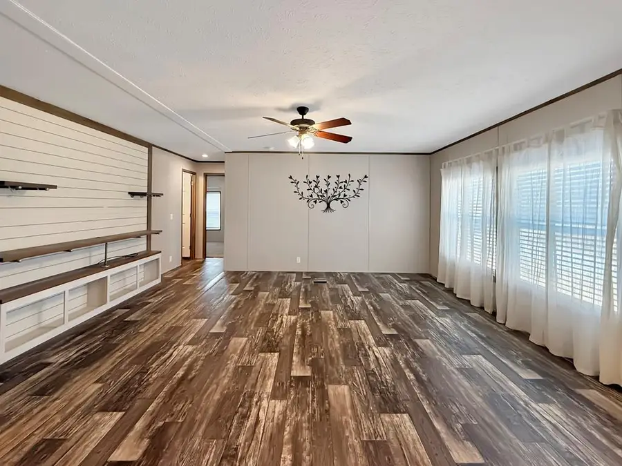 175 Hannah Cir, Wewahitchka, FL 32465 - #2