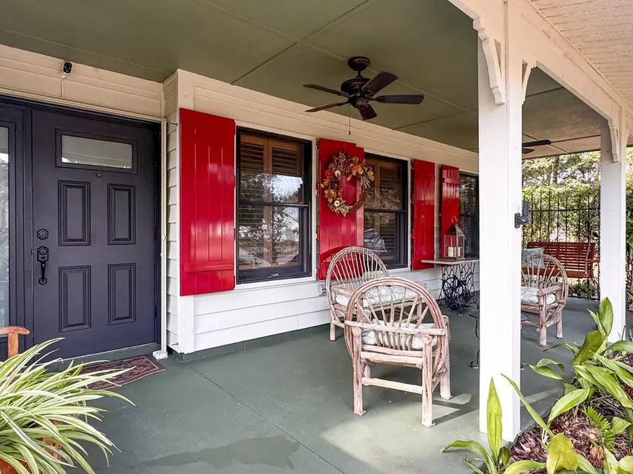 190 11th St, Apalachicola, FL 32320 - #2