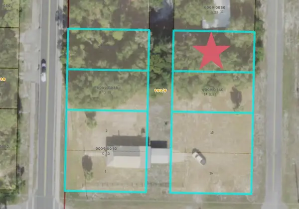 907 Ne 1st St, Carrabelle, FL 32322