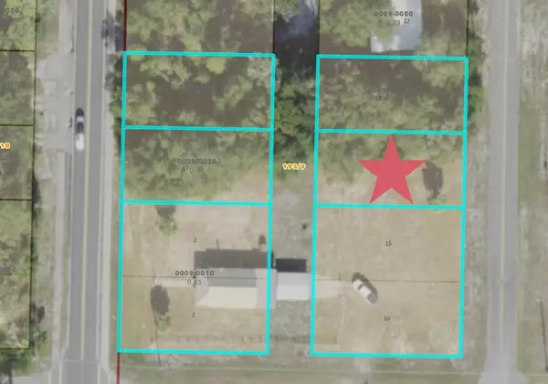 905 Ne 1st St, Carrabelle, FL 32322