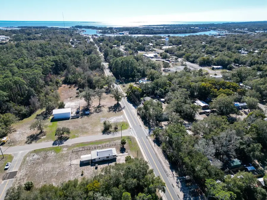 906 Tallahassee St, Carrabelle, FL 32322 - #3