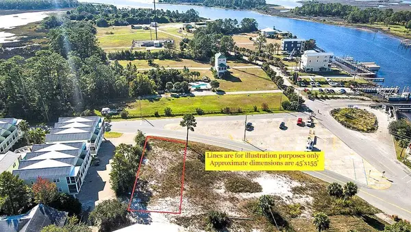 607 Marine St, Carrabelle, FL 32322