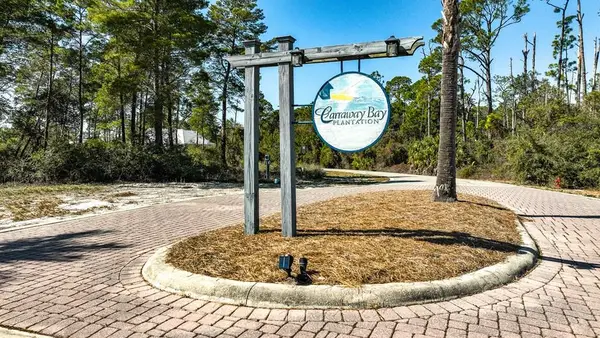 102 Plantation Dr, Carrabelle, FL 32322