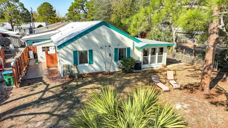 51-6 E Pine St, Lanark Village, FL 32323 - #2