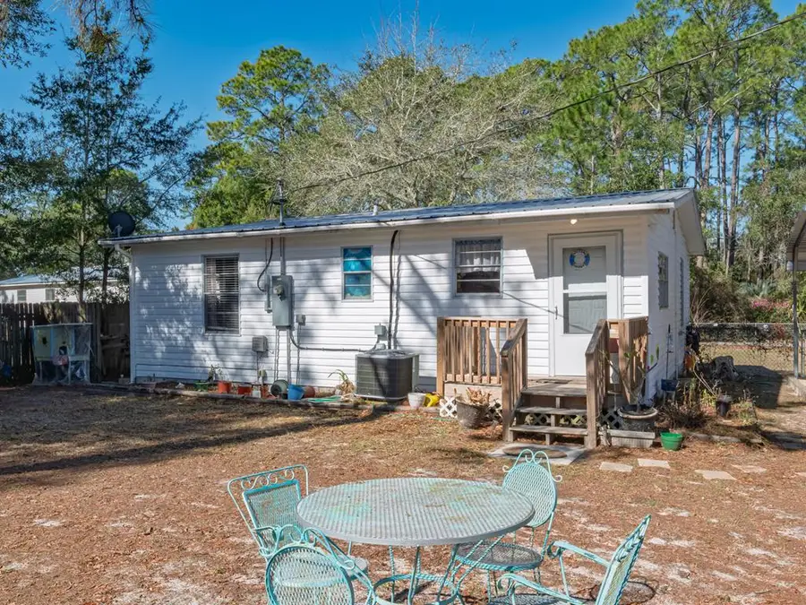 122 Bragdon St, Carrabelle, FL 32322 - #2