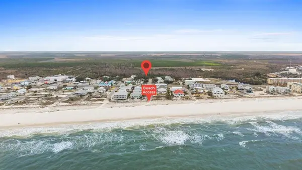 109 N 27th St, Mexico Beach, FL 32456